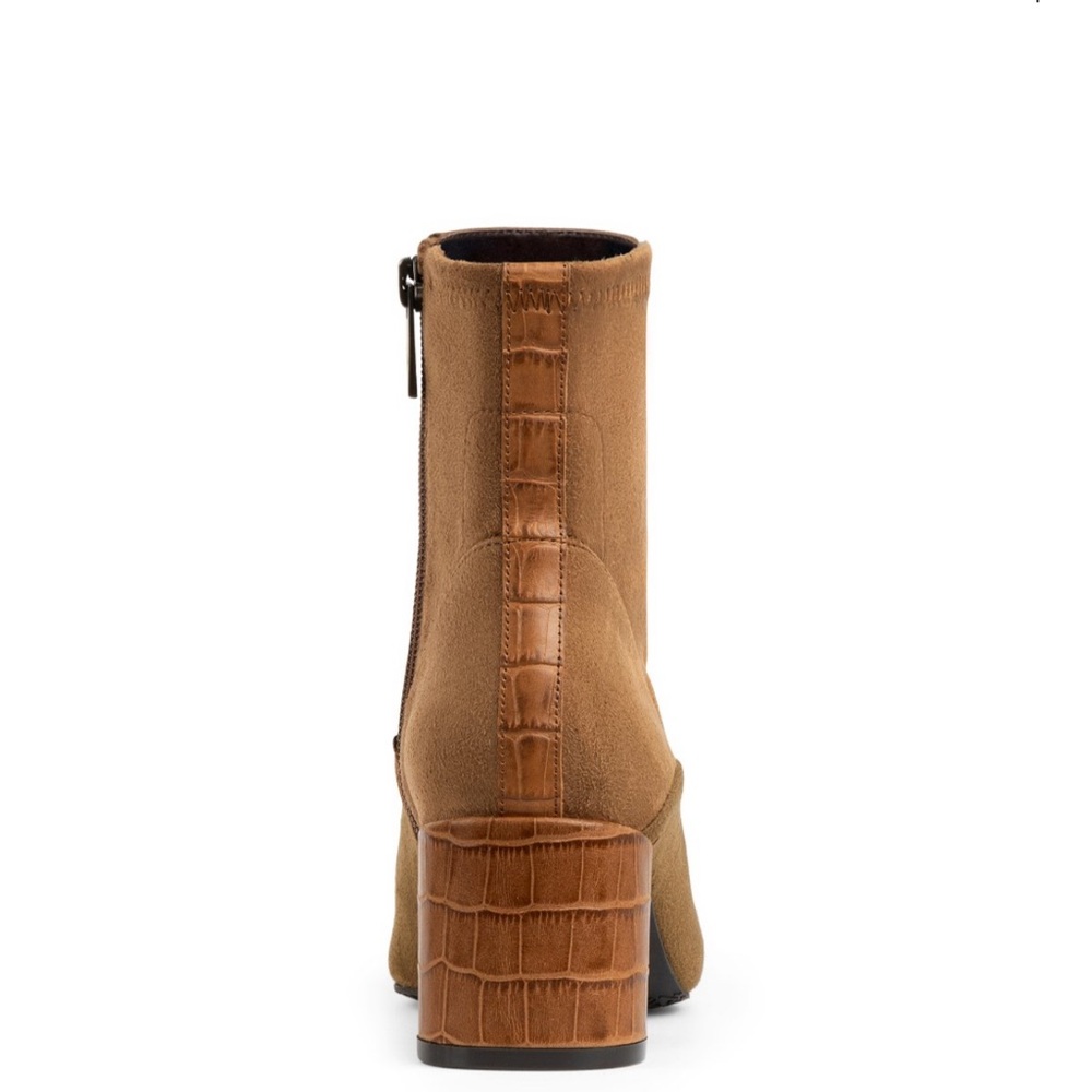 Donald Pilner - Suede Gaige Boots in Warm Brown